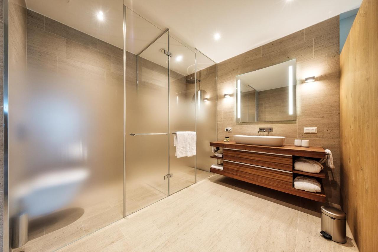 Luxury Panorama Apartment With Alpengold Spa Access Давос Екстериор снимка