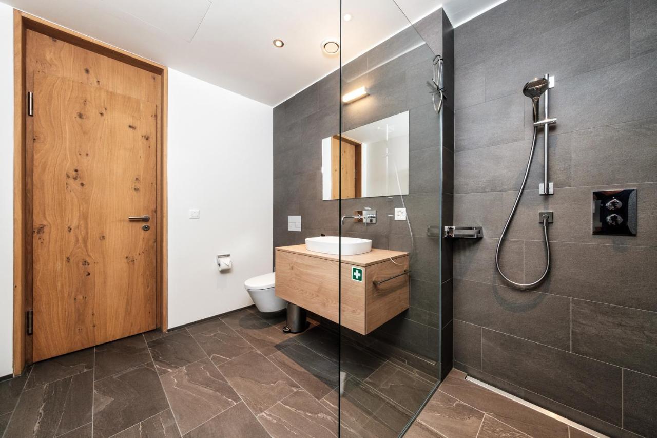 Luxury Panorama Apartment With Alpengold Spa Access Давос Екстериор снимка